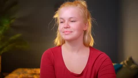 Snapshot of valeri______ chatting on June 29, 8:09 am valeri______ online show from June 29, 8:09 am