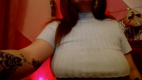 Snapshot of valeri_cove chatting on July 5, 5:36 am Valeri Cove online show from July 5, 5:36 am