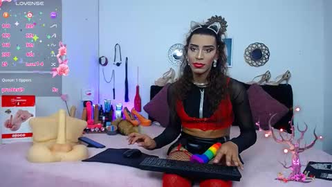 Snapshot of valeria_dior_ chatting on October 14, 8:09 pm ...VALERIA DIR... online show from October 14, 8:09 pm