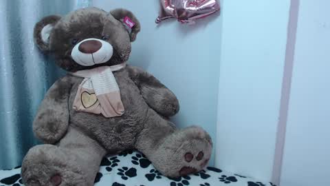 Snapshot of valeria_fiery chatting on December 20, 4:57 pm VALERIA online show from December 20, 4:57 pm