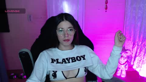   online show from December 10, 6:54 am