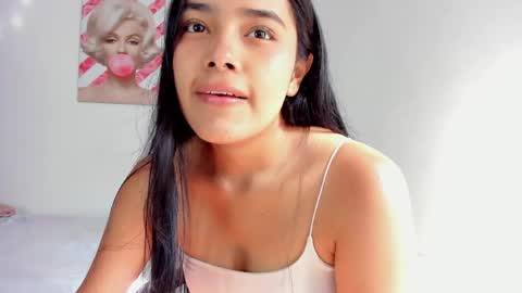 valeria_miller69 online show from May 1, 1:37 pm
