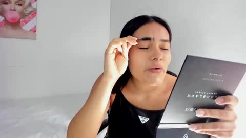 valeria_miller69 online show from May 7, 3:06 pm