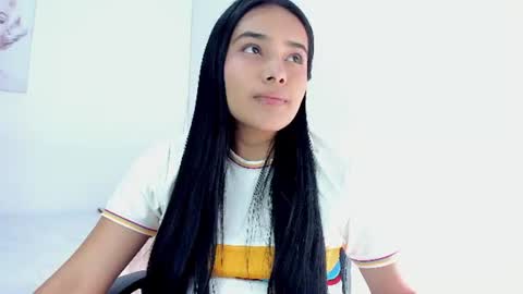 Snapshot of valeria_miller69 chatting on July 3, 2:56 pm valeria_miller69 online show from July 3, 2:56 pm