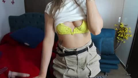 Snapshot of valeria_teiku1 chatting on February 4, 11:06 pm Valeria online show from February 4, 11:06 pm