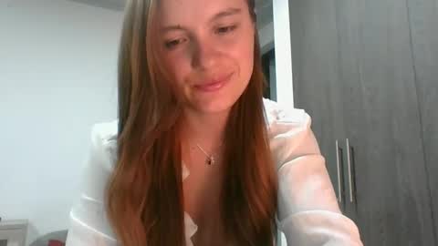 valeriafrannco online show from April 5, 4:31 am
