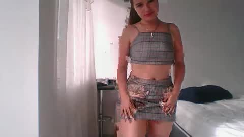 Snapshot of valeriafrannco chatting on May 7, 12:43 pm valeriafrannco online show from May 7, 12:43 pm