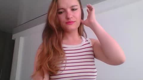 Snapshot of valeriafrannco chatting on May 11, 2:56 pm valeriafrannco online show from May 11, 2:56 pm