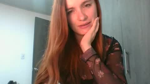 Snapshot of valeriafrannco chatting on May 19, 4:52 am valeriafrannco online show from May 19, 4:52 am