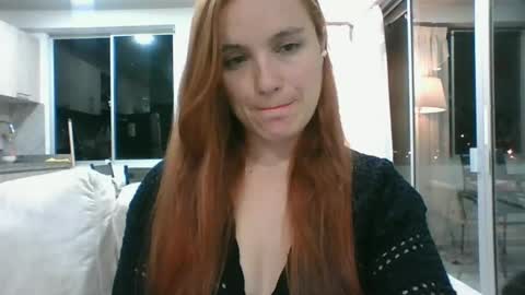 Snapshot of valeriafrannco chatting on June 17, 4:04 am valeriafrannco online show from June 17, 4:04 am