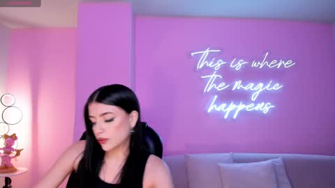 Snapshot of valeriariverax chatting on January 19, 3:29 am Valeria online show from January 19, 3:29 am