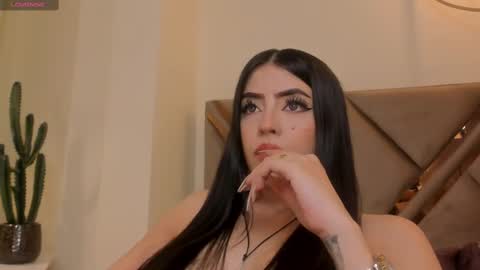 Snapshot of valeriariverax chatting on February 25, 9:53 am Valeria online show from February 25, 9:53 am