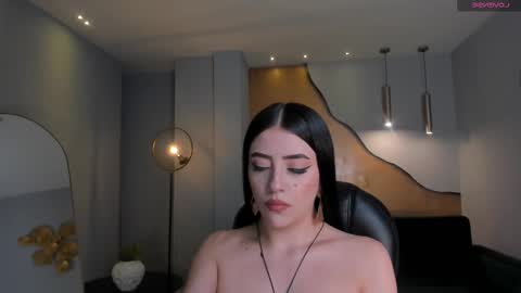 Snapshot of valeriariverax chatting on March 6, 3:46 am Valeria online show from March 6, 3:46 am