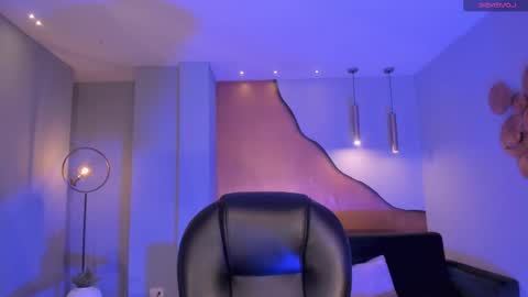 Snapshot of valeriariverax chatting on March 11, 3:48 am Valeria online show from March 11, 3:48 am