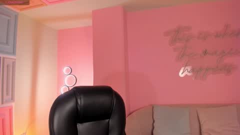 Snapshot of valeriariverax chatting on October 20, 12:11 am Valeria online show from October 20, 12:11 am