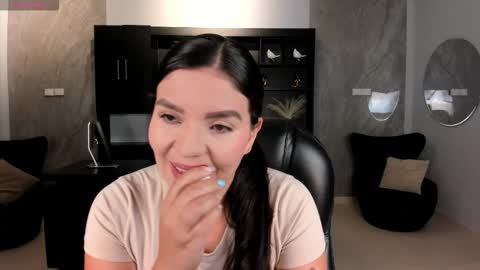 Snapshot of valeriaroldanx chatting on October 26, 11:09 pm Valeria online show from October 26, 11:09 pm