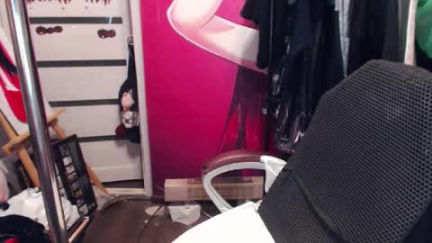 Snapshot of valeriaxkiss chatting on December 27, 7:14 pm ValeriaXKiss online show from December 27, 7:14 pm