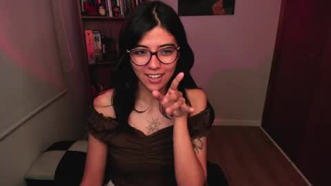Snapshot of valerie__sky chatting on June 2, 2:46 am Val online show from June 2, 2:46 am
