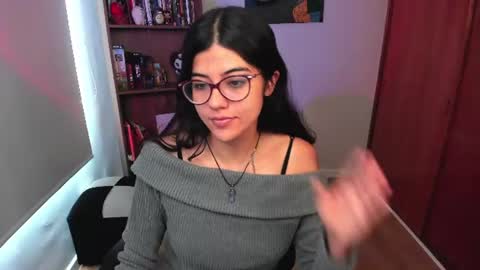 Snapshot of valerie__sky chatting on July 2, 11:38 am Val online show from July 2, 11:38 am