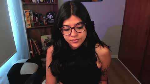 Snapshot of valerie__sky chatting on July 8, 1:15 pm Val online show from July 8, 1:15 pm