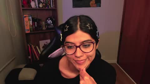 Snapshot of valerie__sky chatting on July 14, 2:05 am Val online show from July 14, 2:05 am