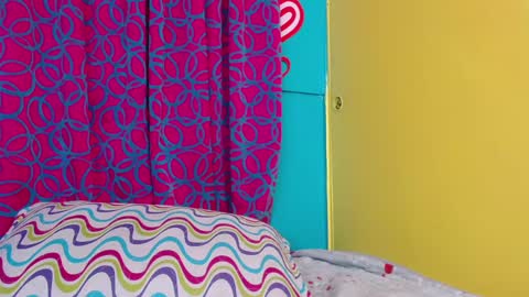 vale online show from March 10, 4:46 pm