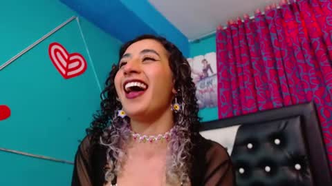 vale online show from November 11, 6:41 pm