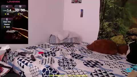 Valerie online show from February 11, 10:15 pm