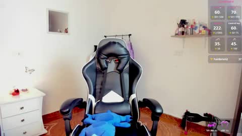 Snapshot of valeriebl chatting on September 28, 12:32 pm Valerie Blake online show from September 28, 12:32 pm