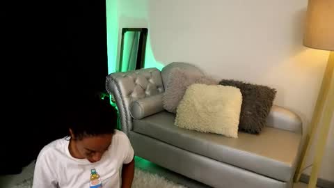 Valerie Style3 online show from September 19, 4:14 am