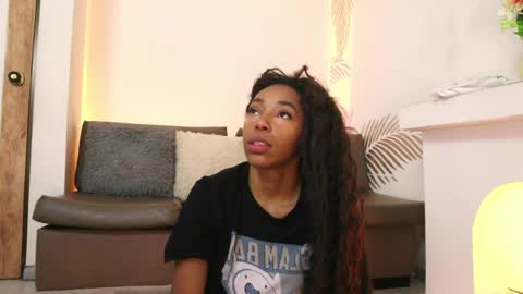 Valerie Style3 online show from April 23, 4:24 am