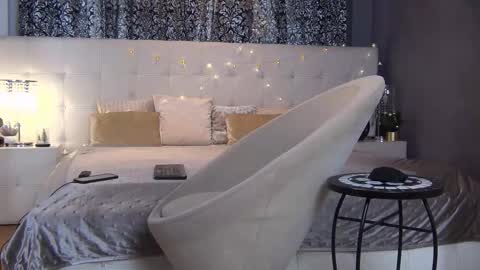 Valerie online show from December 20, 12:23 pm