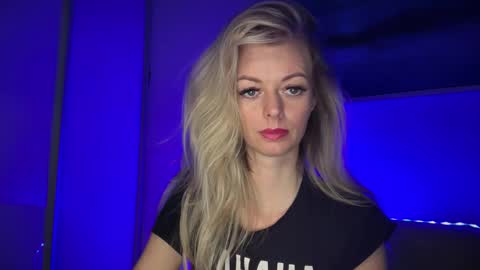 Valerie  online show from April 27, 11:08 am