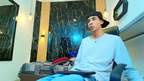 VALERIO  online show from April 18, 3:32 am