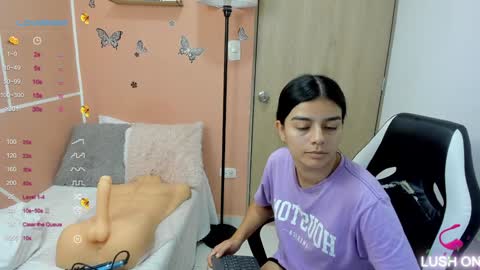 Juli C online show from December 31, 8:34 pm