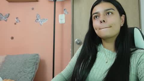 Juli C online show from March 1, 8:42 pm