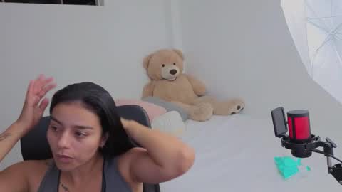 Juli C online show from February 15, 1:02 am