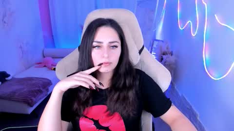 Valerie online show from December 4, 4:16 pm