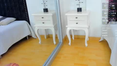   online show from December 9, 2:28 pm