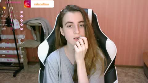 Snapshot of valeritiio chatting on December 13, 4:38 pm valeritiio online show from December 13, 4:38 pm