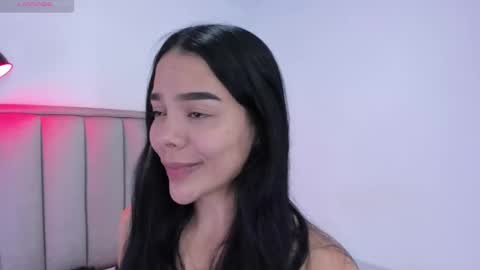 Cris  online show from November 21, 2:43 am