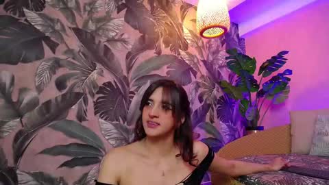 Snapshot of valery_blush chatting on October 19, 3:51 am valery_blush online show from October 19, 3:51 am