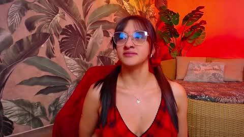 Snapshot of valery_blush chatting on October 24, 4:09 am valery_blush online show from October 24, 4:09 am