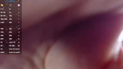 Snapshot of valery_moon19 chatting on June 3, 6:02 pm valery_moon19 online show from June 3, 6:02 pm