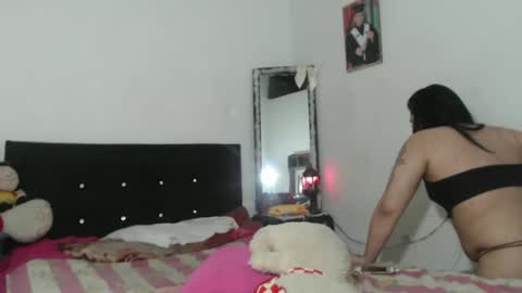 Snapshot of valery_prinss5 chatting on February 7, 9:05 am valery_prinss5 online show from February 7, 9:05 am