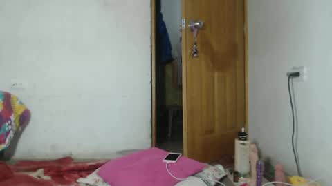 Snapshot of valery_prinss5 chatting on November 16, 3:45 am valery_prinss5 online show from November 16, 3:45 am