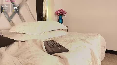 Val online show from March 6, 2:40 pm