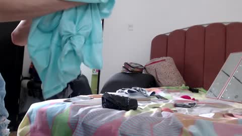 B V Naughty online show from December 7, 8:16 pm