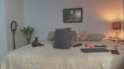 call me Maria online show from April 20, 10:55 pm