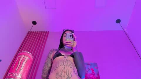 valerykat_ online show from March 18, 11:35 am